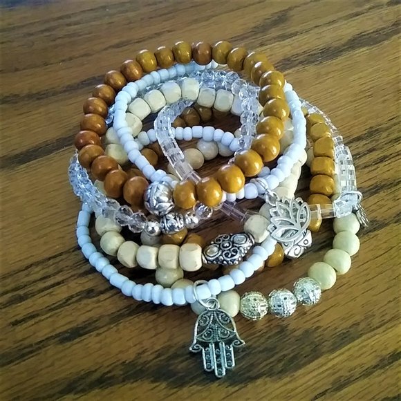 New 8 Beaded Boho Bracelets - Picture 3 of 10